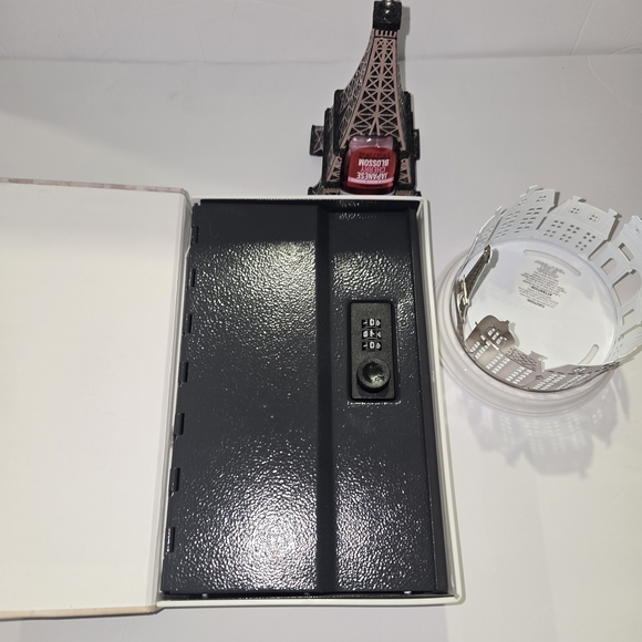 Bath & Body Works Eiffel Tower Sanitizer Holder, Candle Holder, And Book Safe - Picture 9 of 12